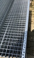 Normstufe 1200x305 mm / 30x30 mm / TS 40x2 mm / Stahl...