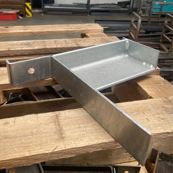 Outlet Winkelkonsole Typ 3 für Rostbreite 280 mm