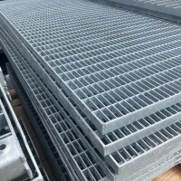 Outlet- P- Rost / 437 x 1200 mm / TS 20 x 2 mm / MW 30 x...