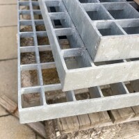 Outlet- P- Rost / 990 x 1190 mm / TS 30 x 3 mm / MW 30 x 30 mm / verzinkt