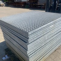 Outlet- P- Rost / 960 x 1000 mm / TS 30 x 3 mm / MW 30 x...