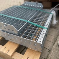 Outlet-P- Stufe 600 x 305 mm / TS 30 x 2 mm / MW 30 x 30...